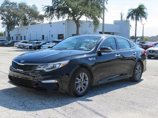 2019 Kia Optima LX