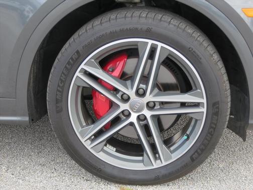 2018 Audi SQ5 3.0T Prestige