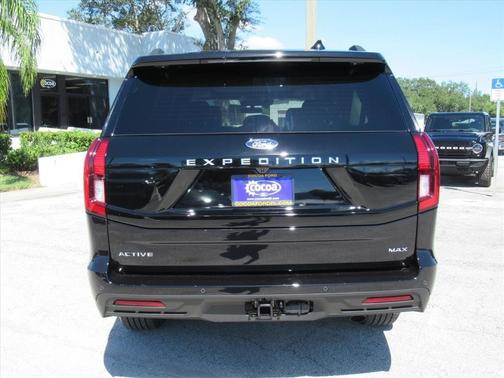 2025 Ford Expedition Max Active 4x2