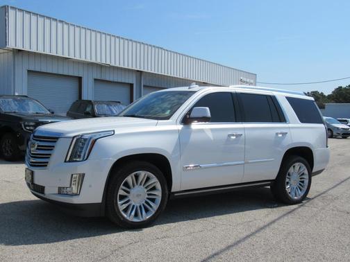 2017 Cadillac Escalade Platinum