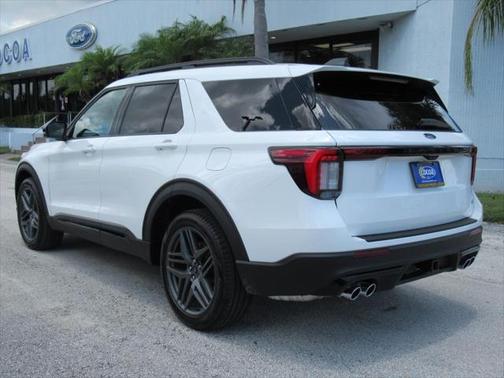 2025 Ford Explorer ST
