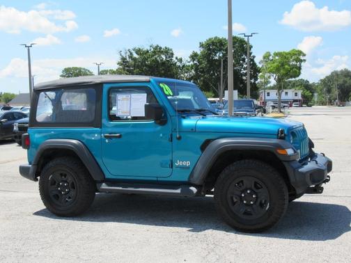 2020 Jeep Wrangler Sport