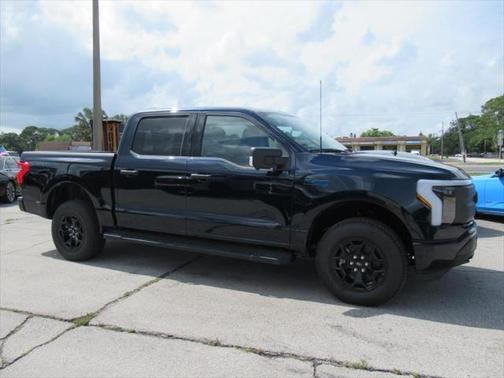 2025 Ford F-150 Lightning XLT