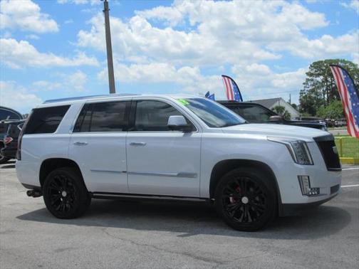 2018 Cadillac Escalade Premium Luxury