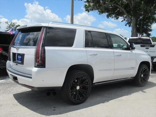 2018 Cadillac Escalade Premium Luxury