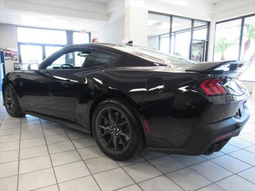 2025 Ford Mustang Dark Horse Fastback
