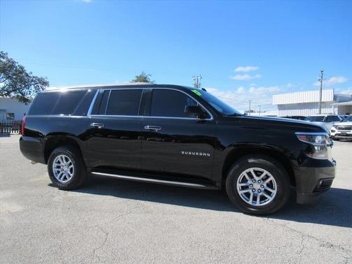 2017 Chevrolet Suburban LT