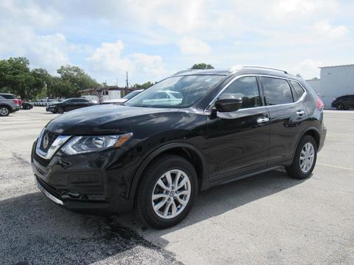 Magnetic Black Pearl 2019 Nissan Rogue SV