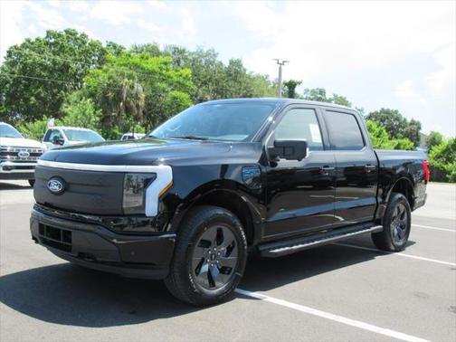 2025 Ford F-150 Lightning Flash