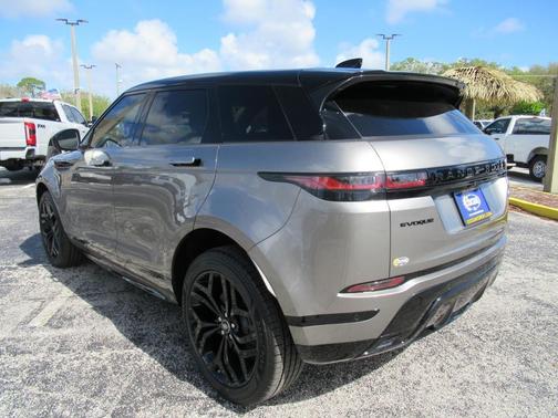 2022 Land Rover Range Rover Evoque R-Dynamic SE