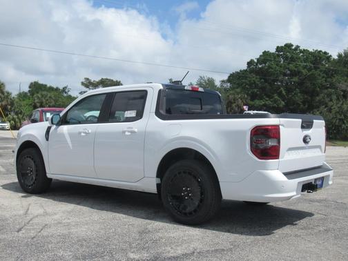 2025 Ford Maverick Lobo