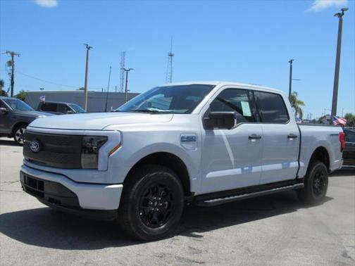 2025 Ford F-150 Lightning XLT