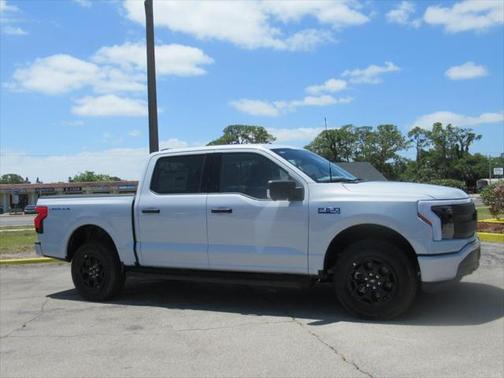 2025 Ford F-150 Lightning XLT