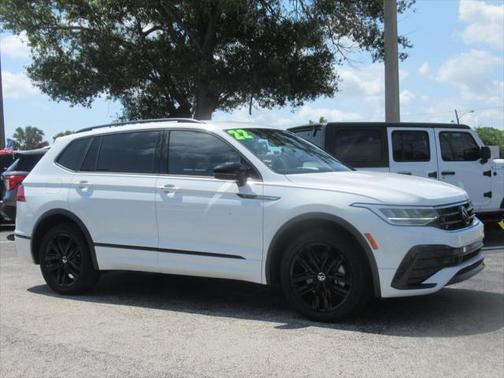 2022 Volkswagen Tiguan 2.0T SE R-Line Black