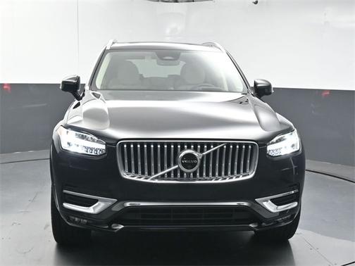 2025 Volvo XC90 B5 Ultra