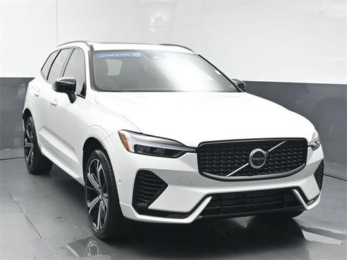 2025 Volvo XC60 Plug-In Hybrid T8 Ultra