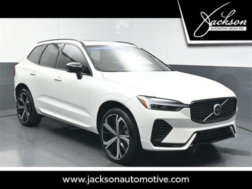 2025 Volvo XC60 Plug-In Hybrid T8 Ultra