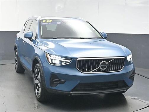 2024 Volvo XC40 Plus
