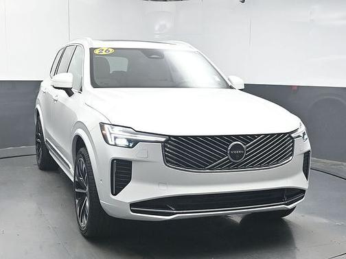 Crystal White 2026 Volvo XC90 Plus