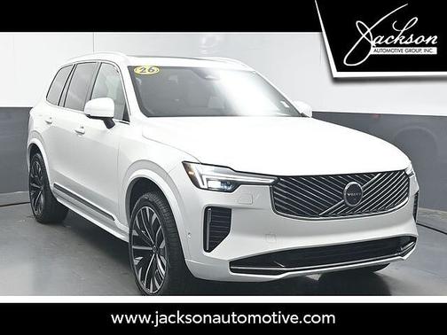 Crystal White 2026 Volvo XC90 Plus