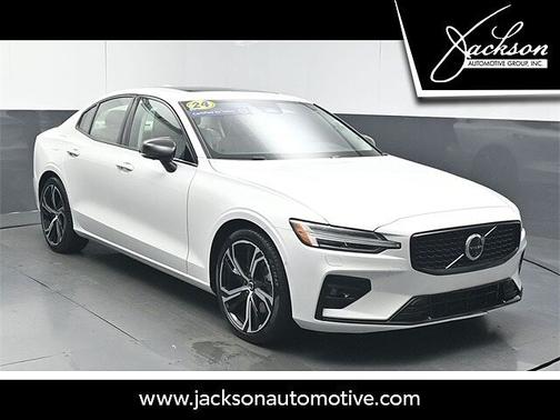 2024 Volvo S60 Plus