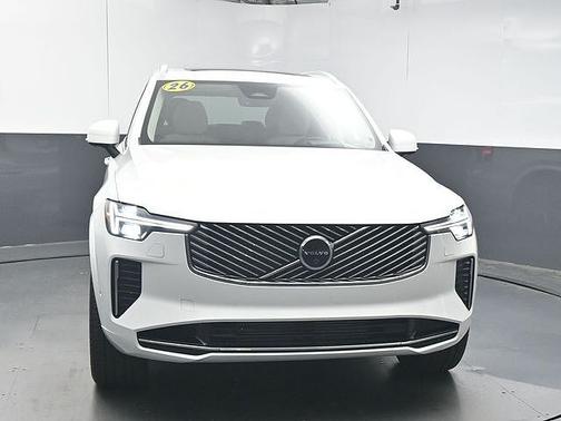 Crystal White 2026 Volvo XC90 Ultra