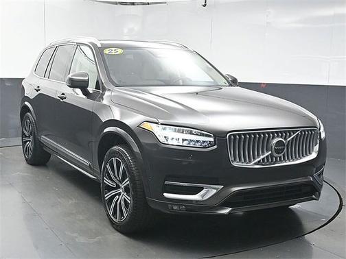 2025 Volvo XC90 Plus