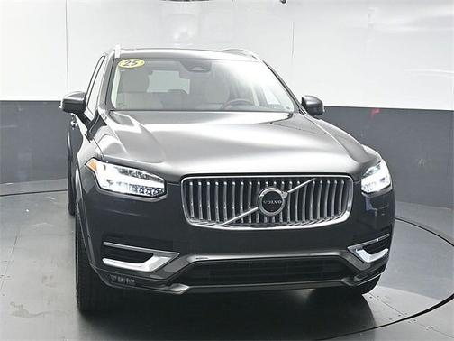 2025 Volvo XC90 Plus