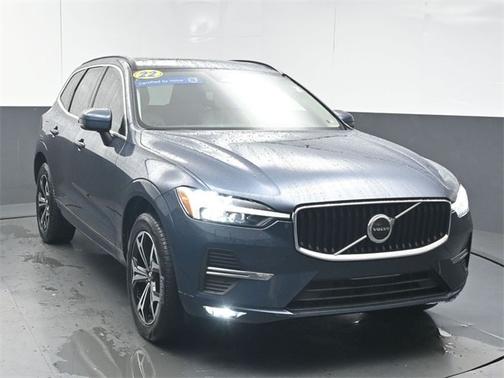 2022 Volvo XC60 B5 FWD Momentum