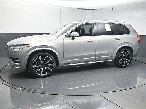 2023 Volvo XC90 Plus