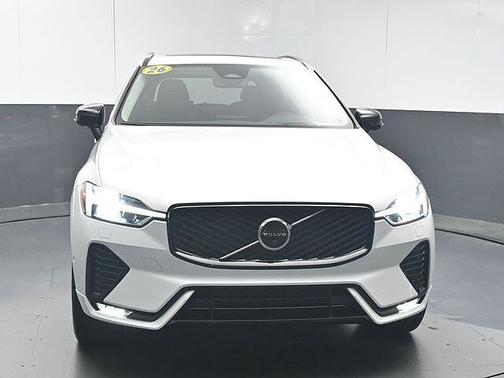 Crystal White 2026 Volvo XC60 Ultra