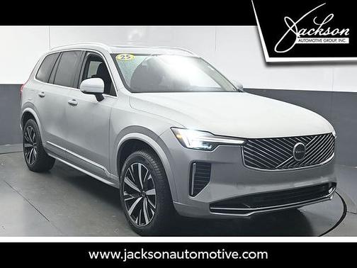 2025 Volvo XC90 Core