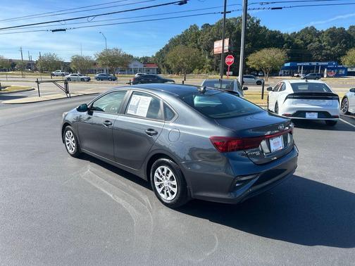 2021 Kia Forte FE