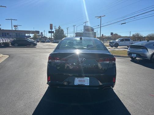 2018 Hyundai SONATA SEL