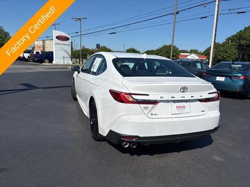 2025 Toyota Camry SE