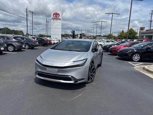 2025 Toyota Prius Plug-In Hybrid