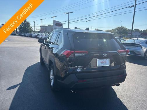 2020 Toyota RAV4 XLE