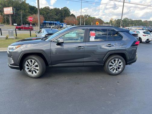 2025 Toyota RAV4 Limited