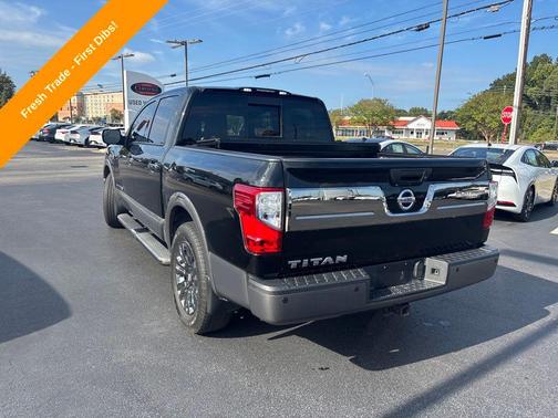 2017 Nissan Titan Platinum Reserve