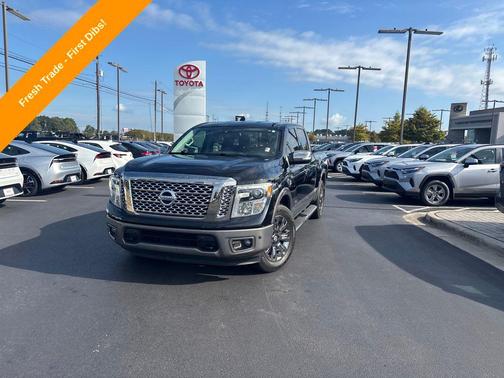 2017 Nissan Titan Platinum Reserve