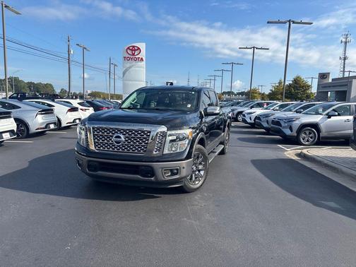 2017 Nissan Titan Platinum Reserve