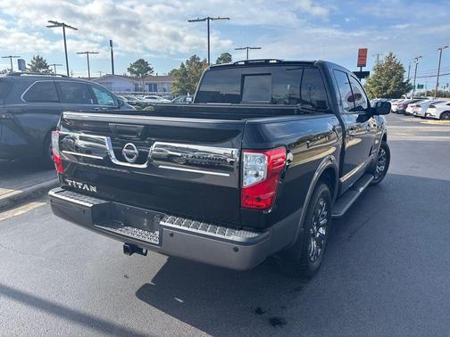 2017 Nissan Titan Platinum Reserve