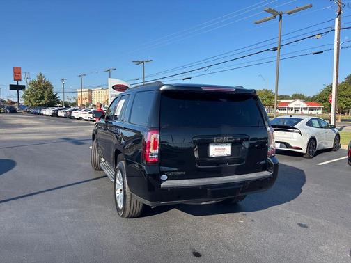 2017 GMC Yukon SLT