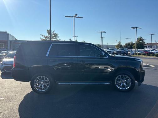 2017 GMC Yukon SLT