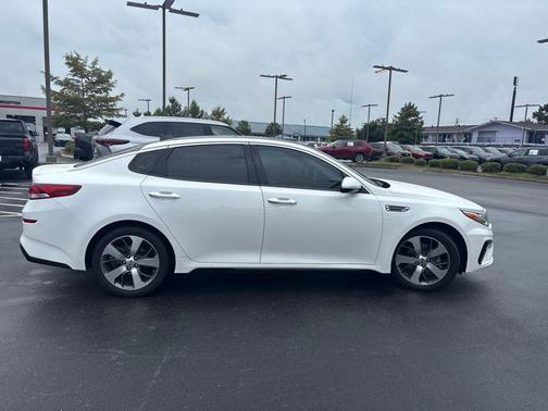 2019 Kia Optima S