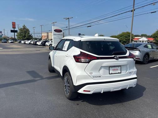 2024 Nissan Kicks SV