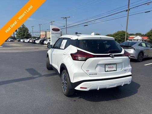 2024 Nissan Kicks SV
