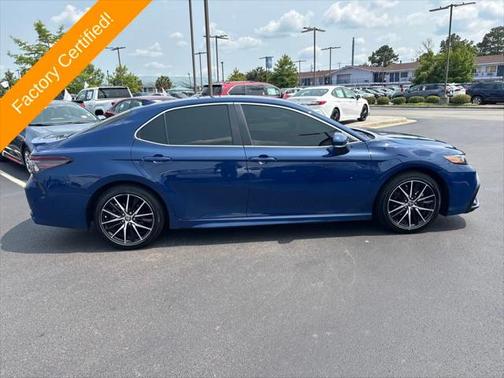 2024 Toyota Camry SE
