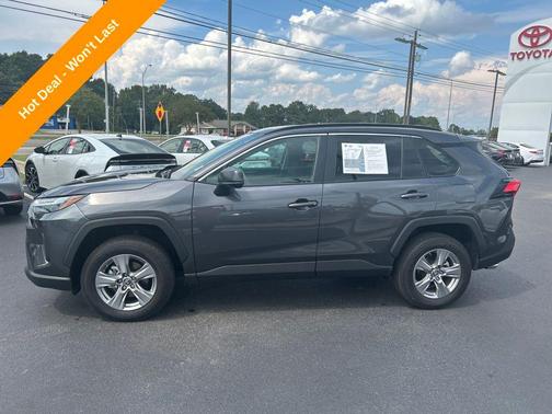 2024 Toyota RAV4 Hybrid SE