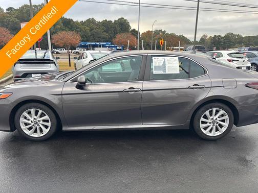 2022 Toyota Camry LE